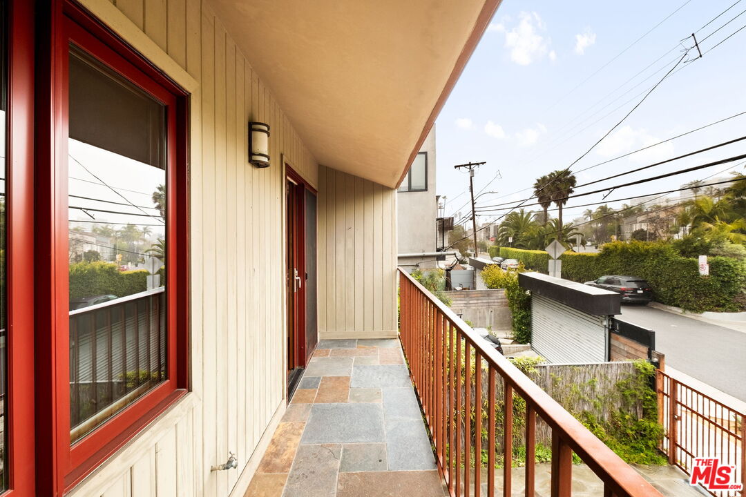 2325 Abbot Kinney Blvd