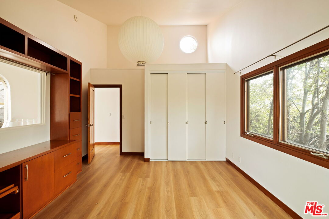 2325 Abbot Kinney Blvd