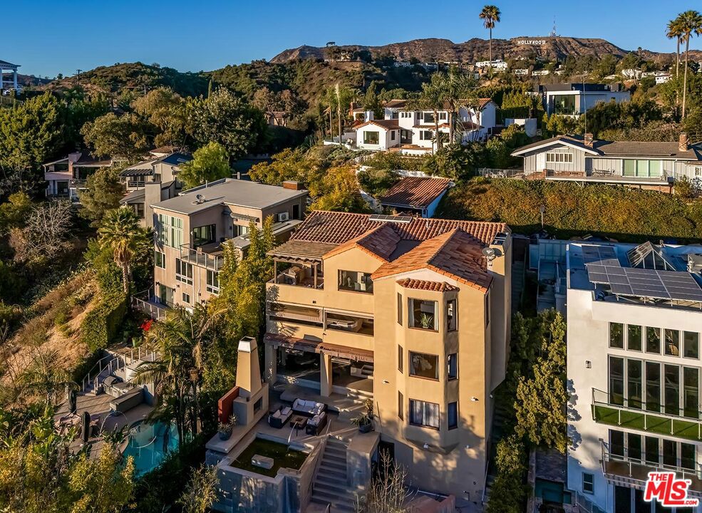 6324 Quebec Drive
