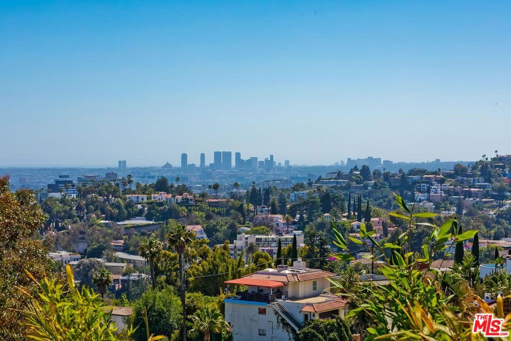 6324 Quebec Drive
