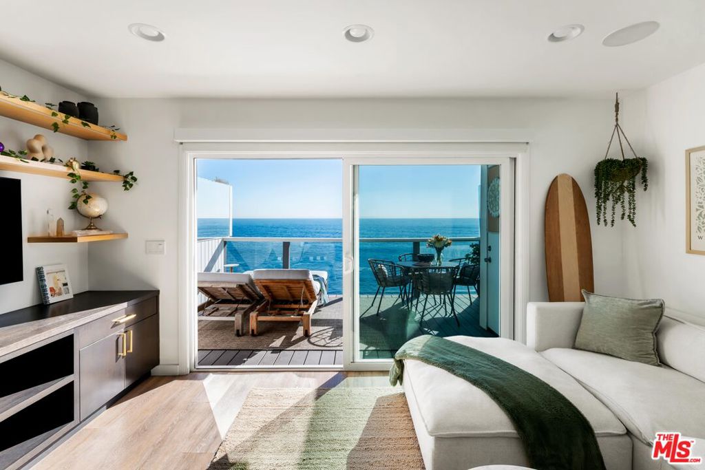 20638 Pacific Coast Highway 9