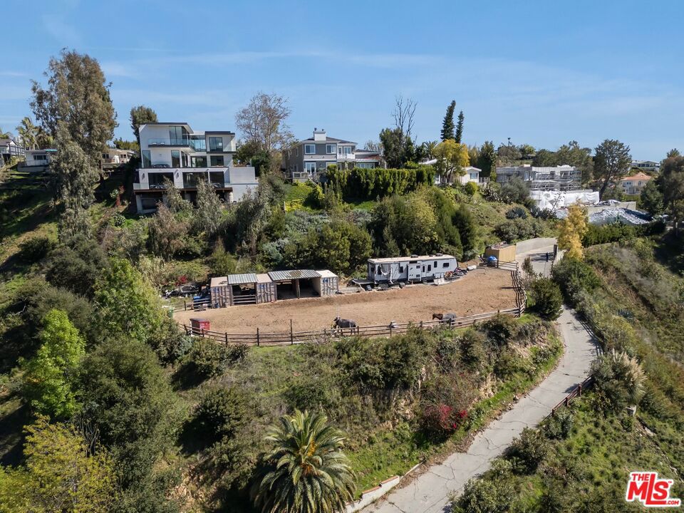 1119 Linda Flora Drive