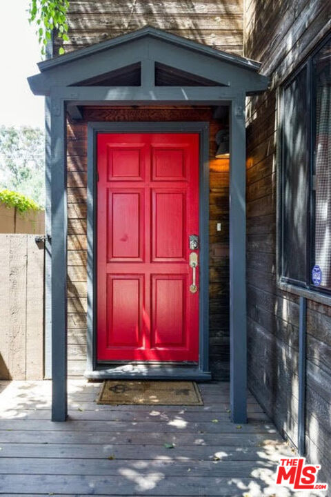 521 Rialto Ave
