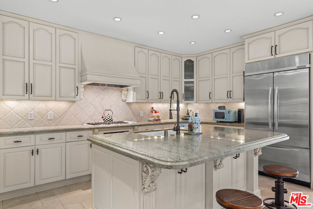 5638 Roundtree Place