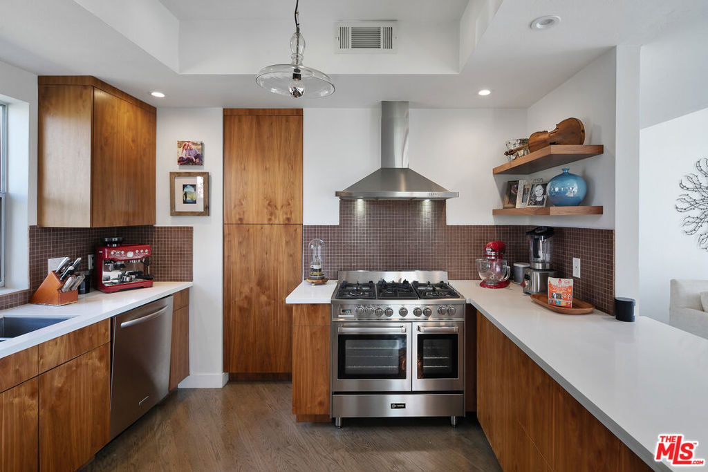 2609 Creston Drive