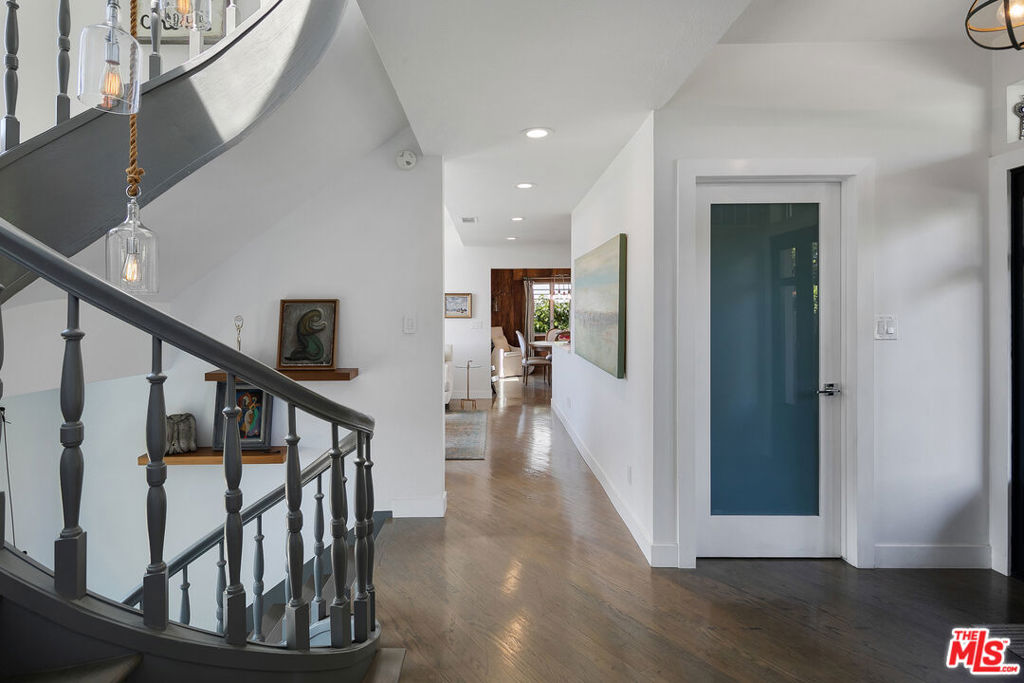 2609 Creston Drive