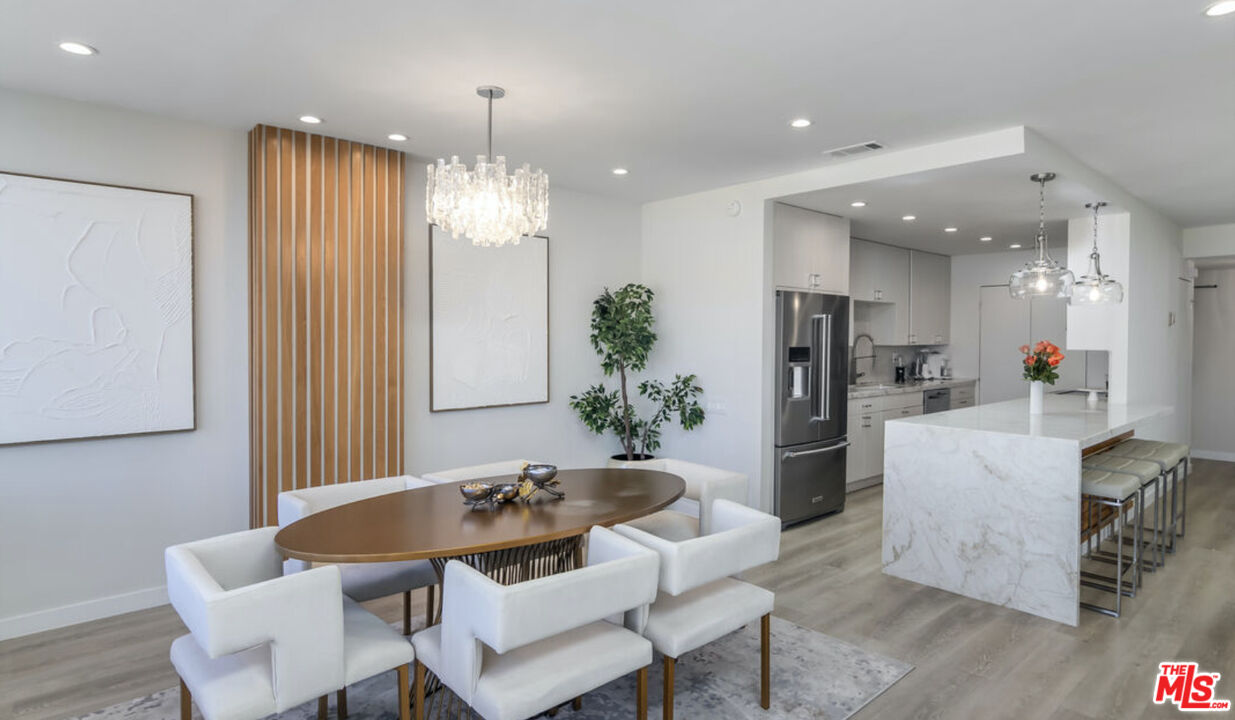 2222 Avenue Of The Stars Unit: 1704