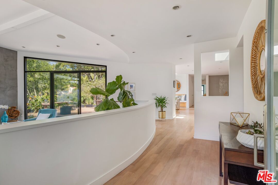 874 N Norman Pl