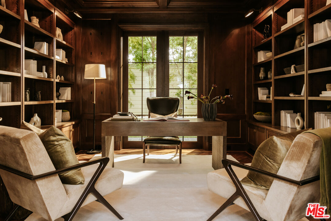 808 SAN VICENTE BLVD