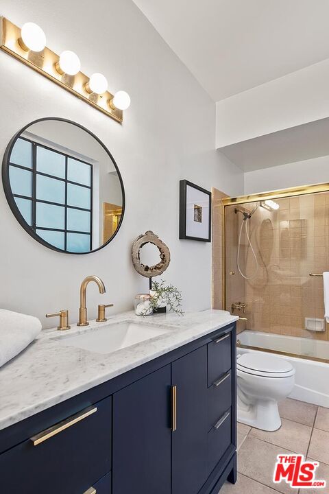 2307 S Bentley Ave Unit: 2