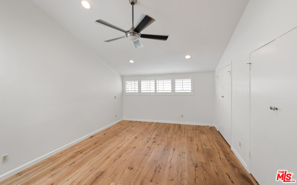 407 S Spalding Dr Unit: 5