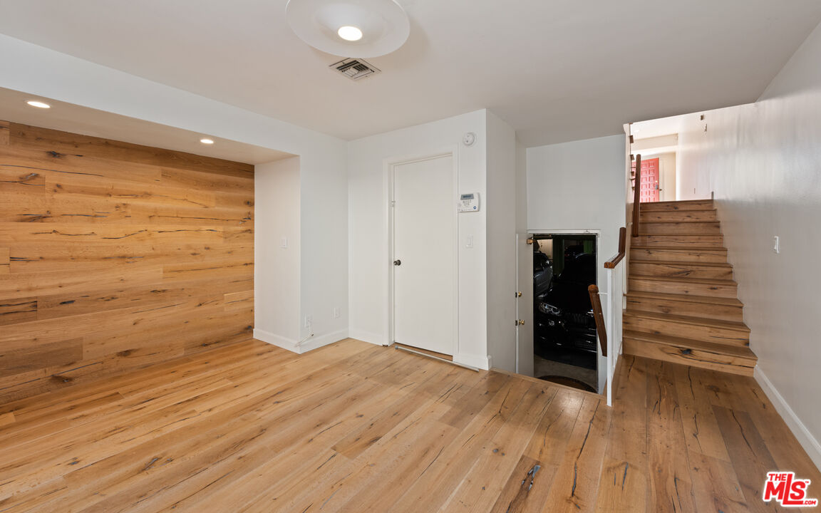 407 S Spalding Dr Unit: 5