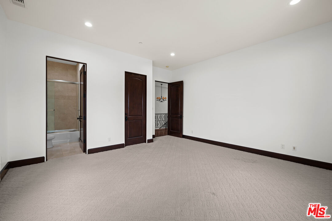 1301 Linda Flora Drive