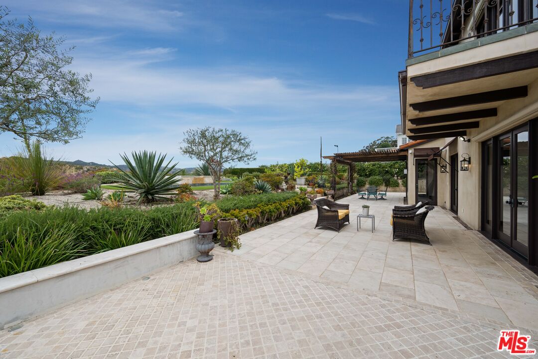 1301 Linda Flora Drive