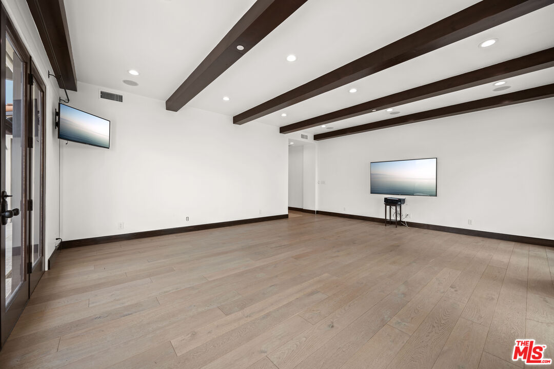 1301 Linda Flora Drive