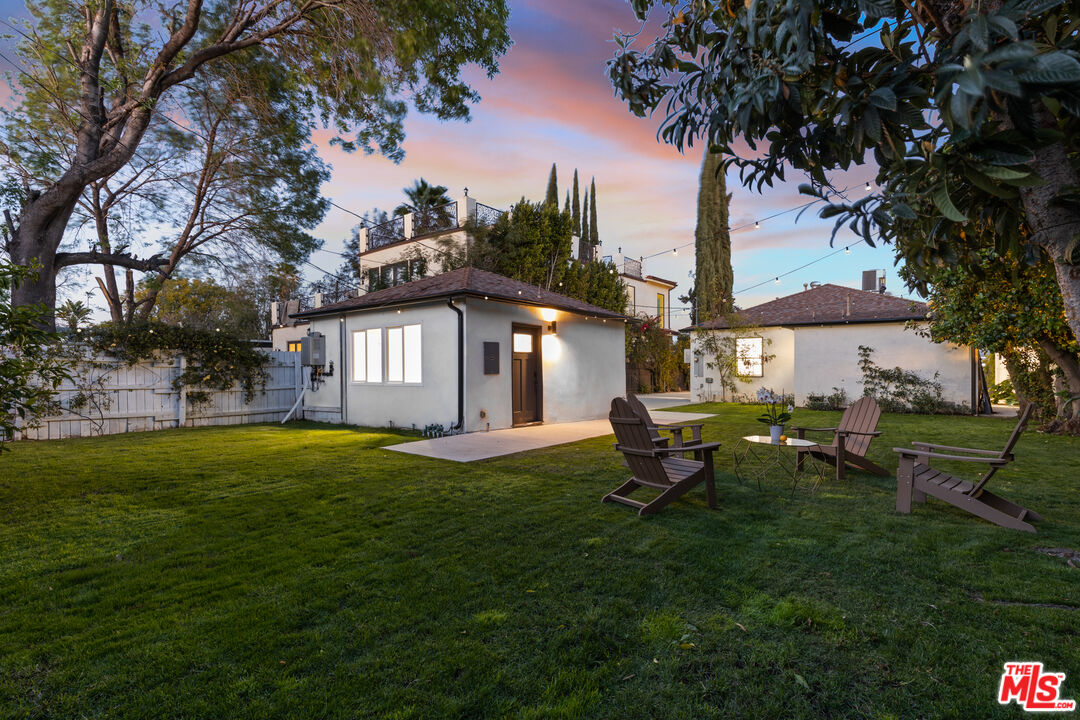 5143 Newcastle Avenue