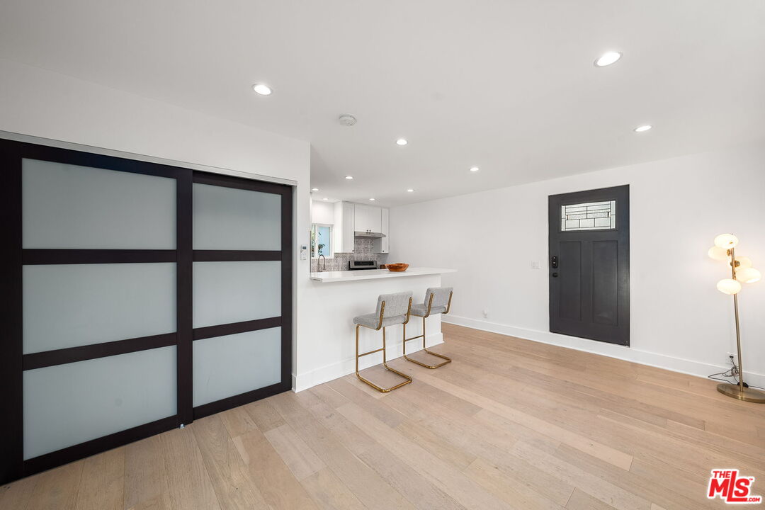 5143 Newcastle Avenue