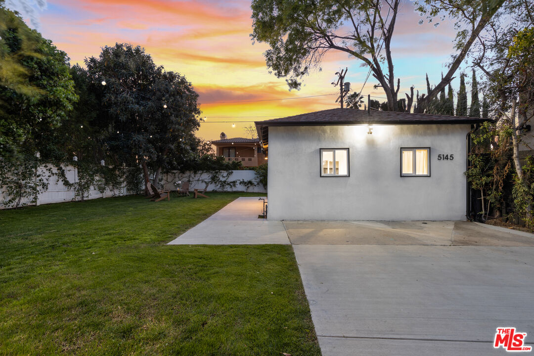 5143 Newcastle Avenue