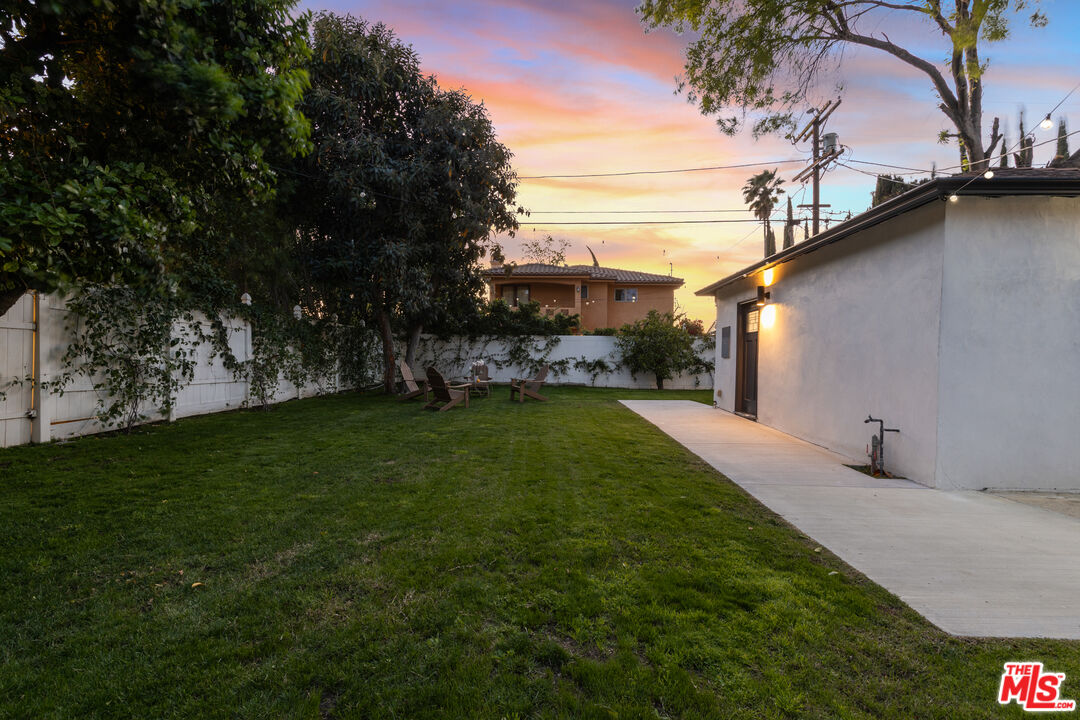 5143 Newcastle Avenue