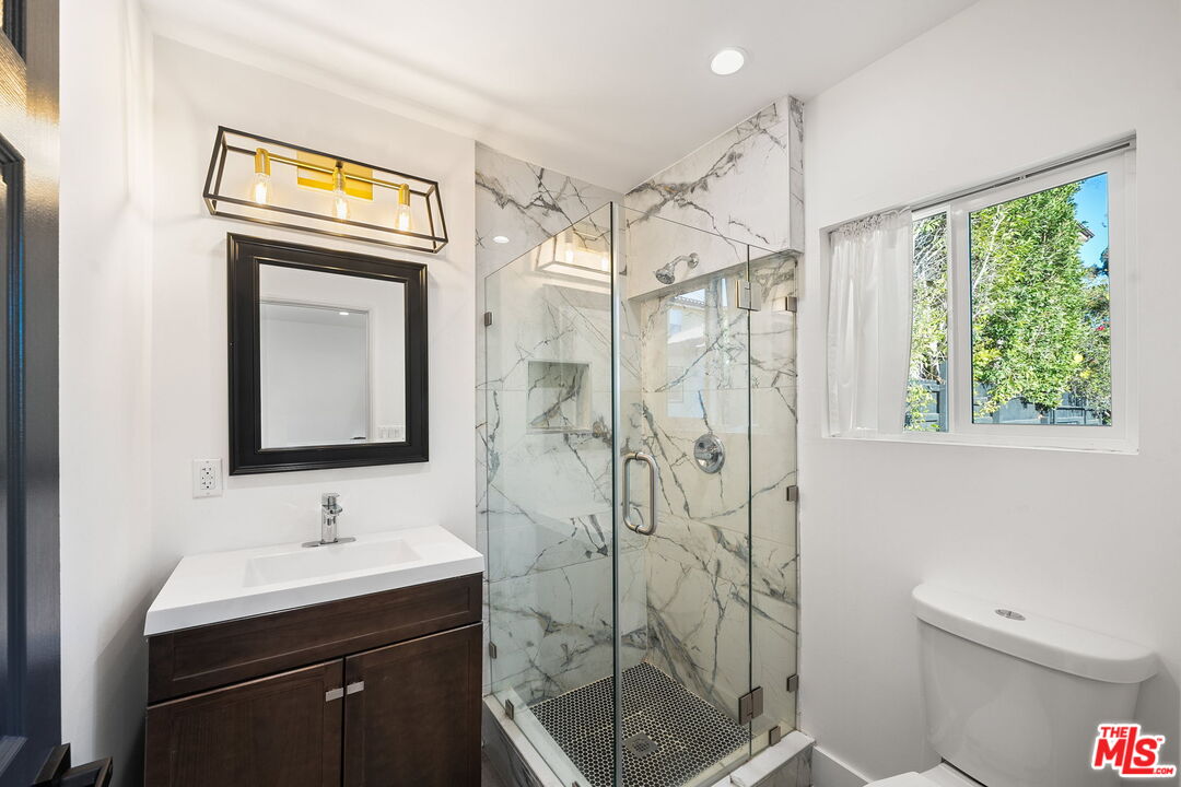 5143 Newcastle Avenue