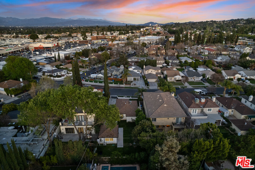 5143 Newcastle Avenue