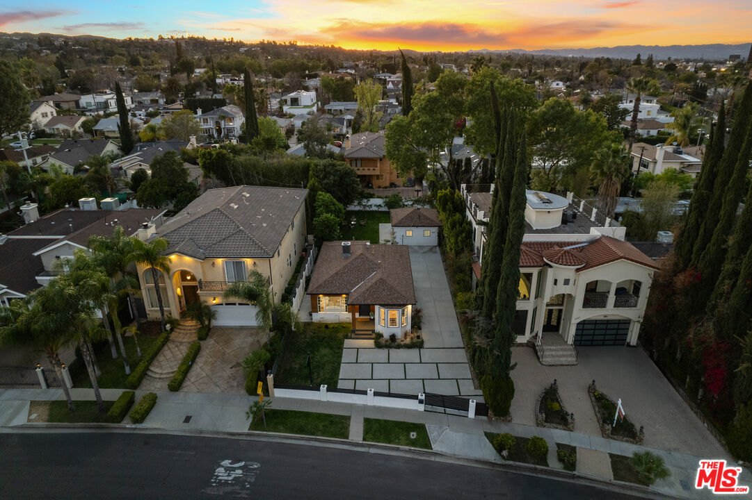 5143 Newcastle Avenue