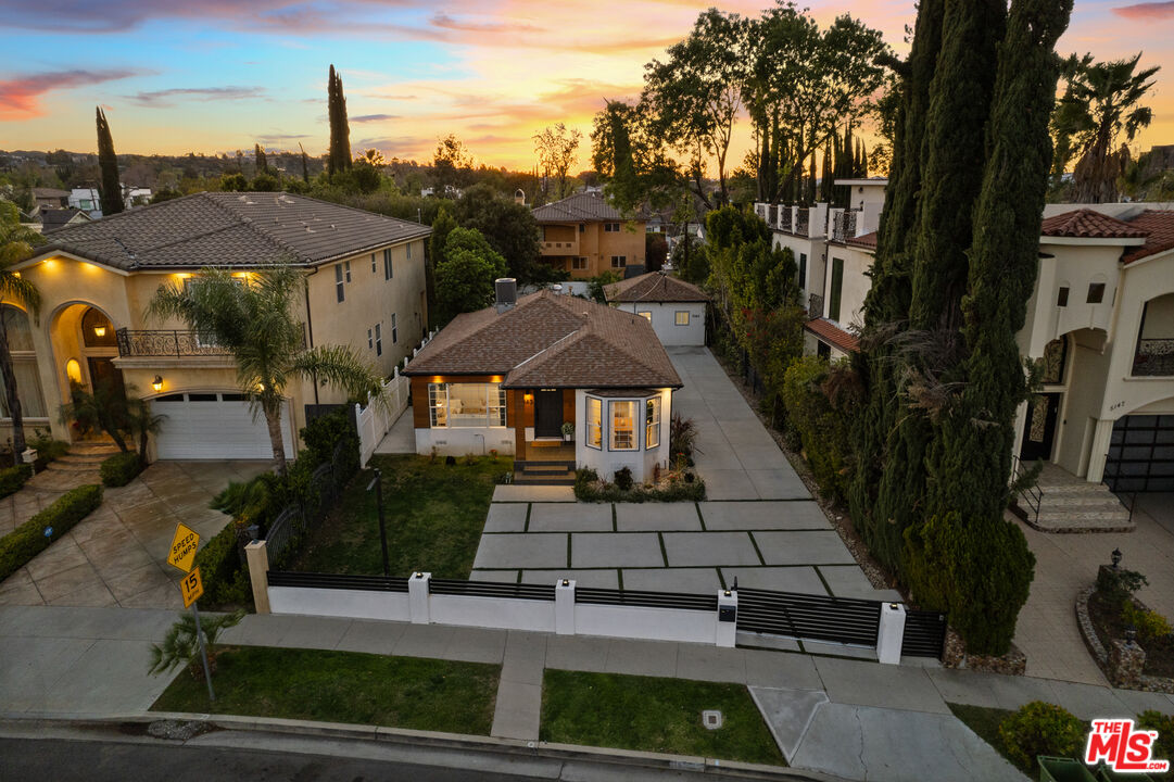 5143 Newcastle Avenue