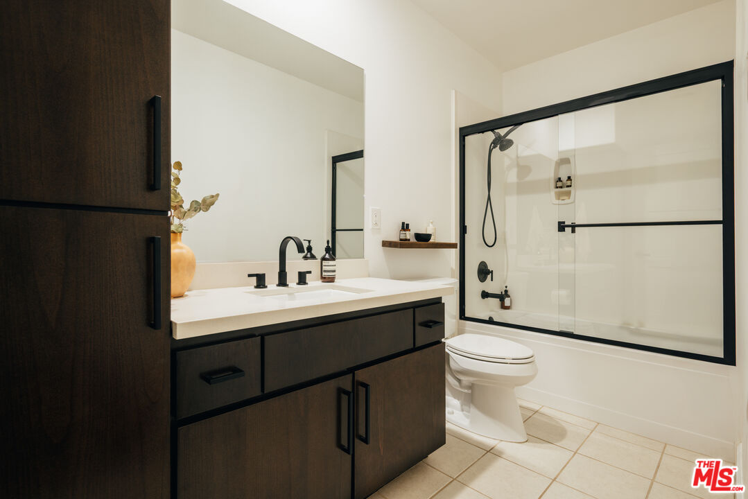 4644 Coldwater Canyon Ave Unit: 401