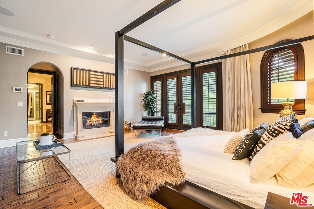 1744 Stone Canyon Rd