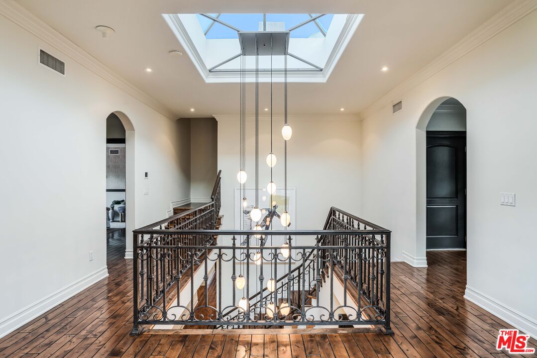 1744 Stone Canyon Rd