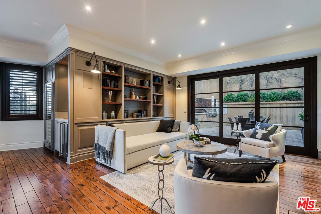 1744 Stone Canyon Rd