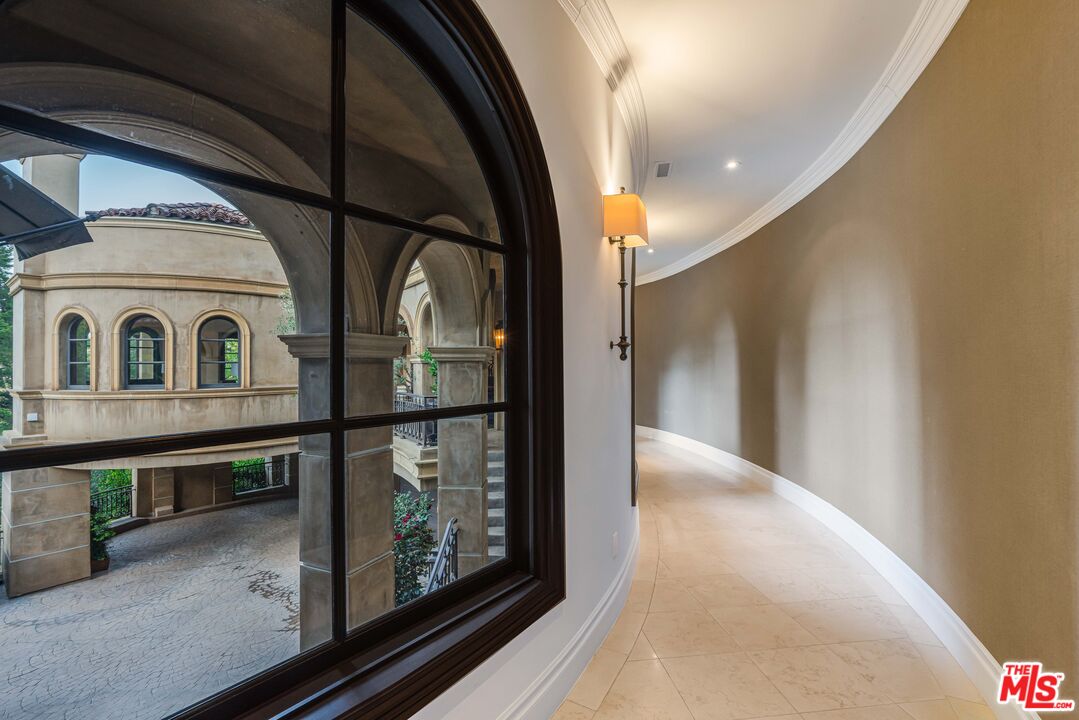 1744 Stone Canyon Rd