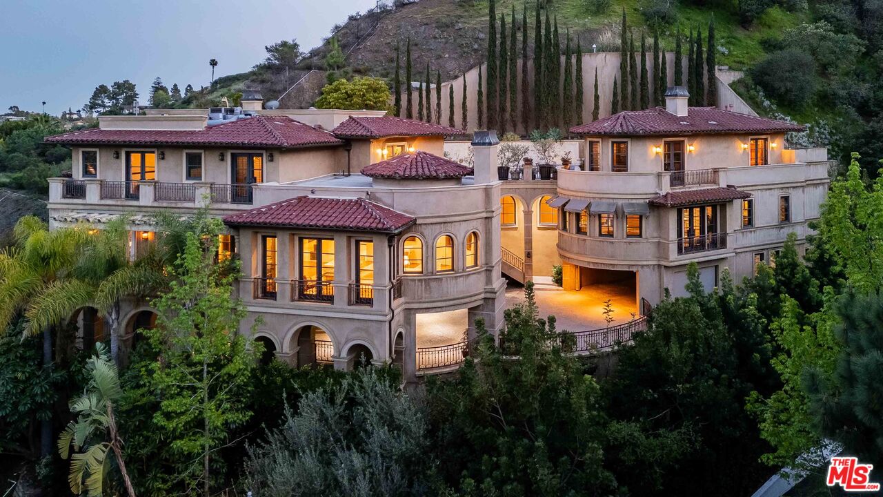 1744 Stone Canyon Rd