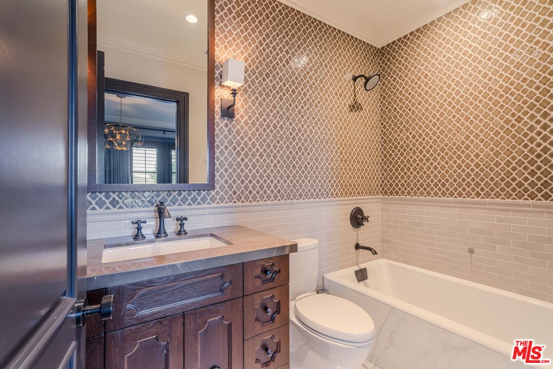 1744 Stone Canyon Rd