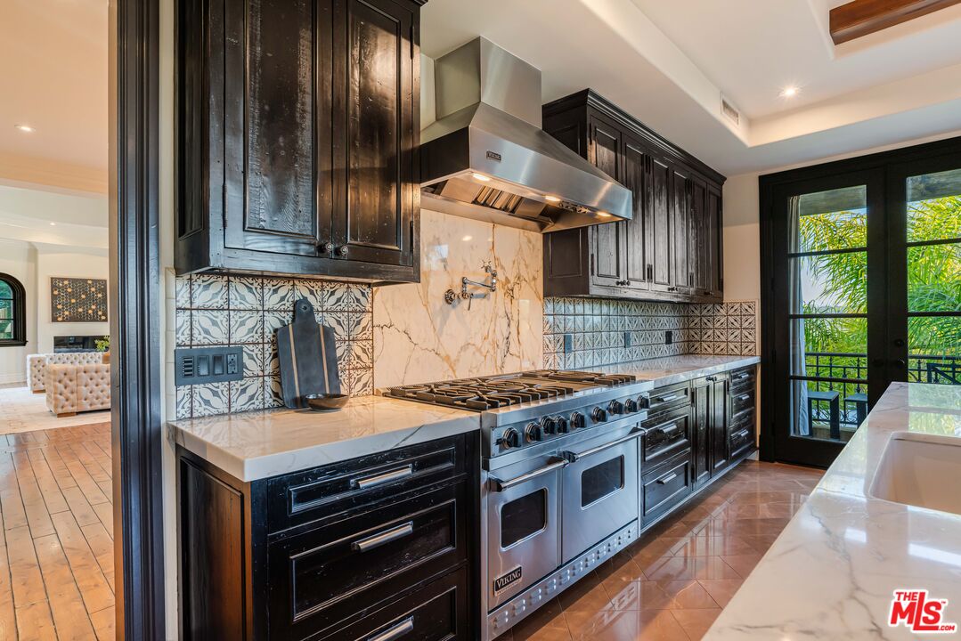 1744 Stone Canyon Rd