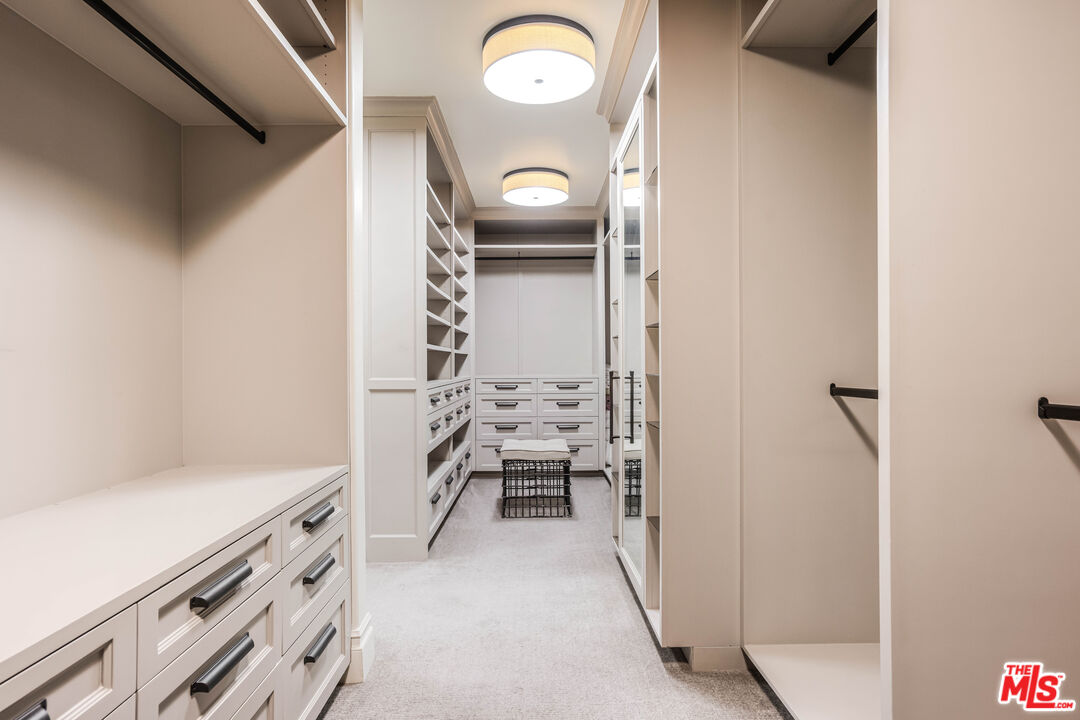 1744 Stone Canyon Rd