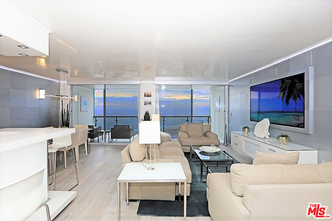 201 OCEAN AVE Unit: 808P