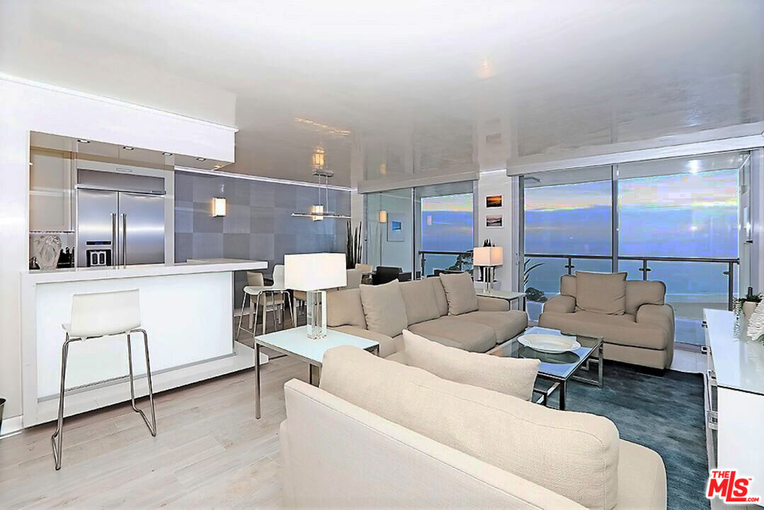 201 OCEAN AVE Unit: 808P