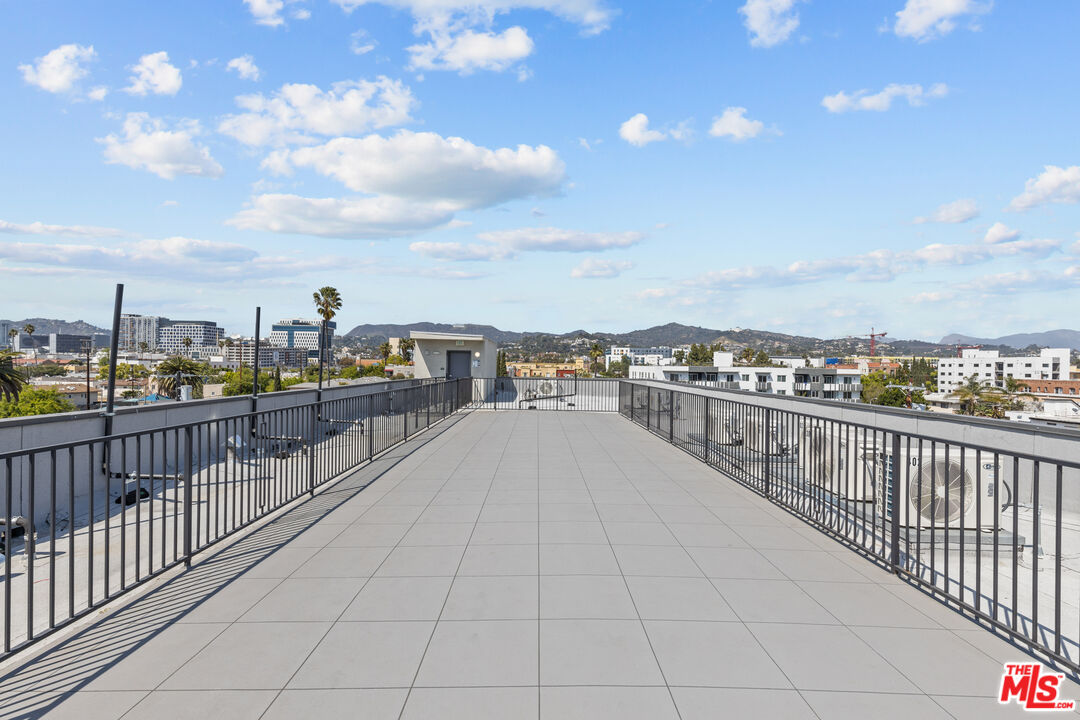 5657 Virginia Ave Unit: 301