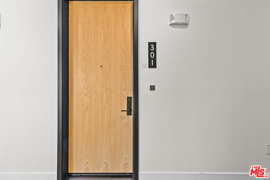 5657 Virginia Ave Unit: 301