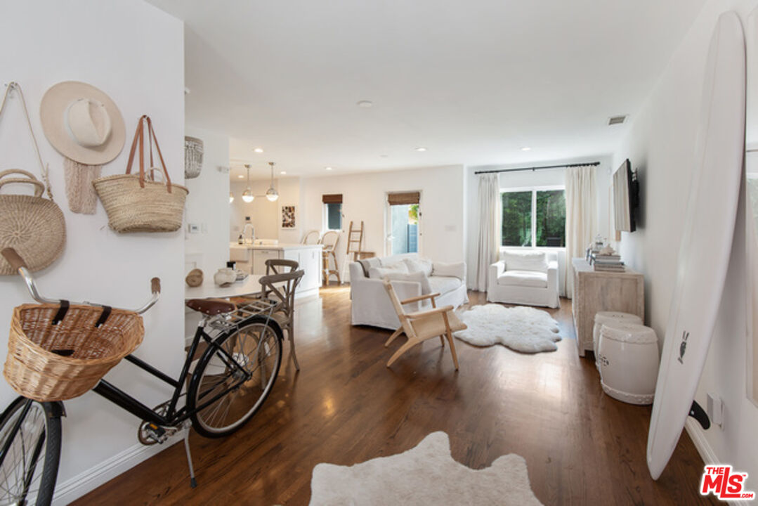 426 Venice Way
