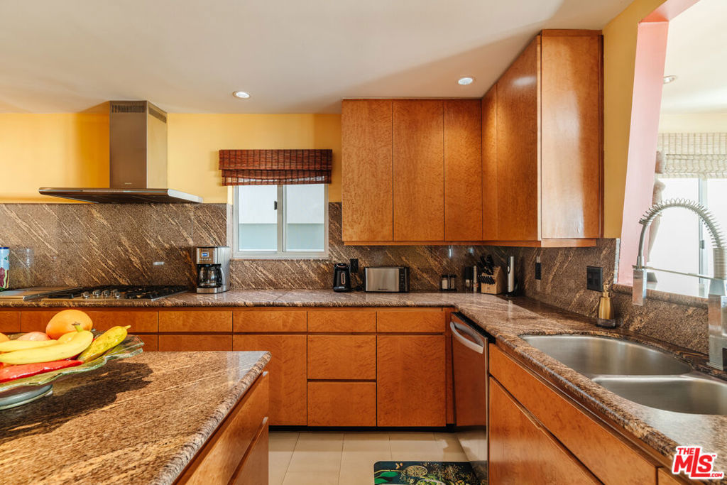 2 Outrigger Street 2