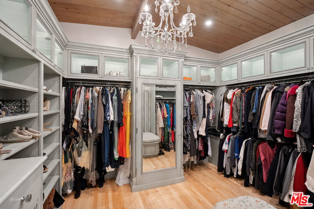 5812 Ocean View Blvd