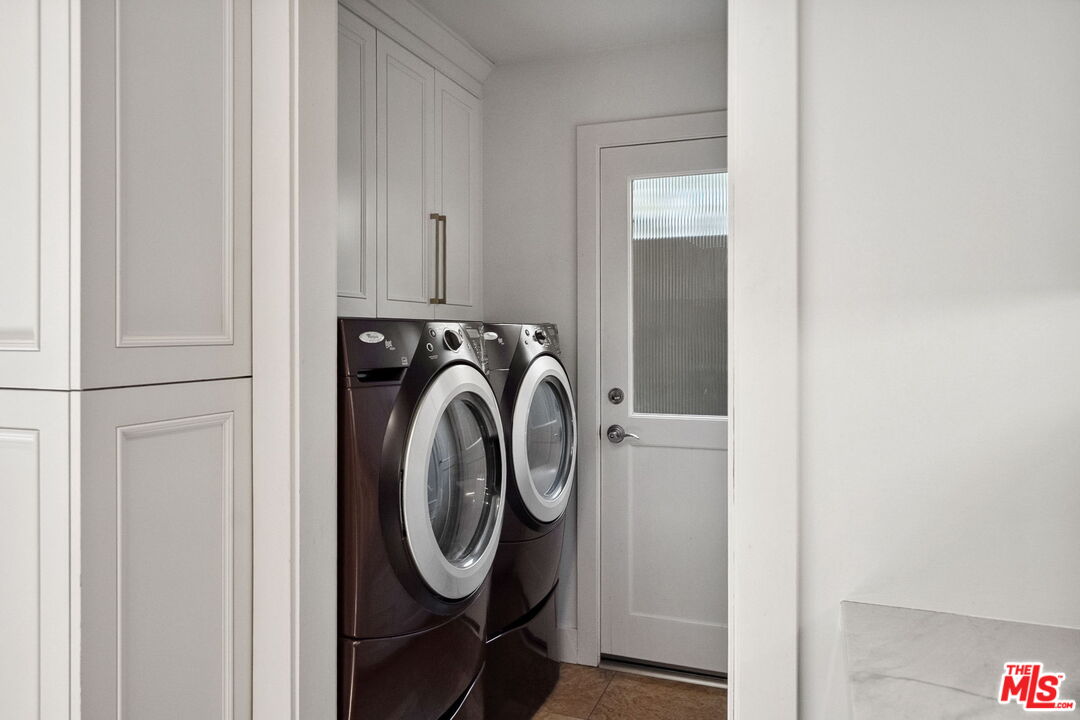 5812 Ocean View Blvd