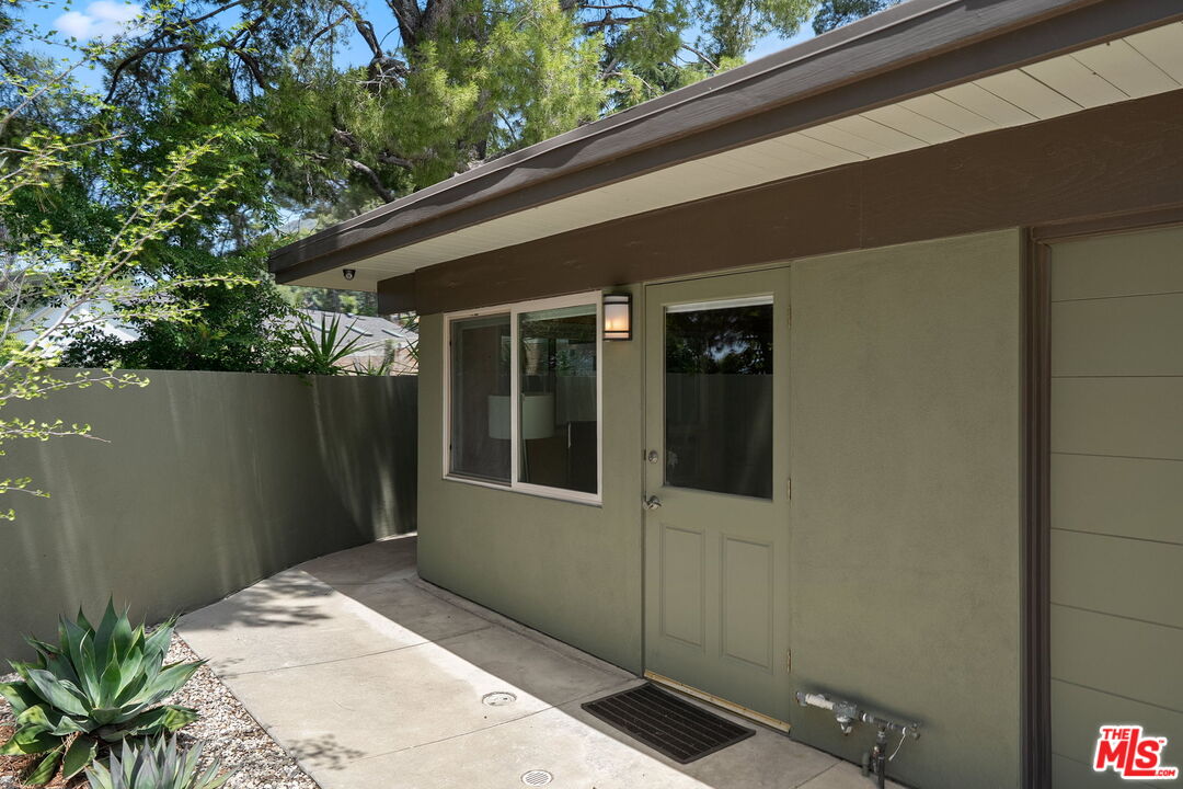 5812 Ocean View Blvd