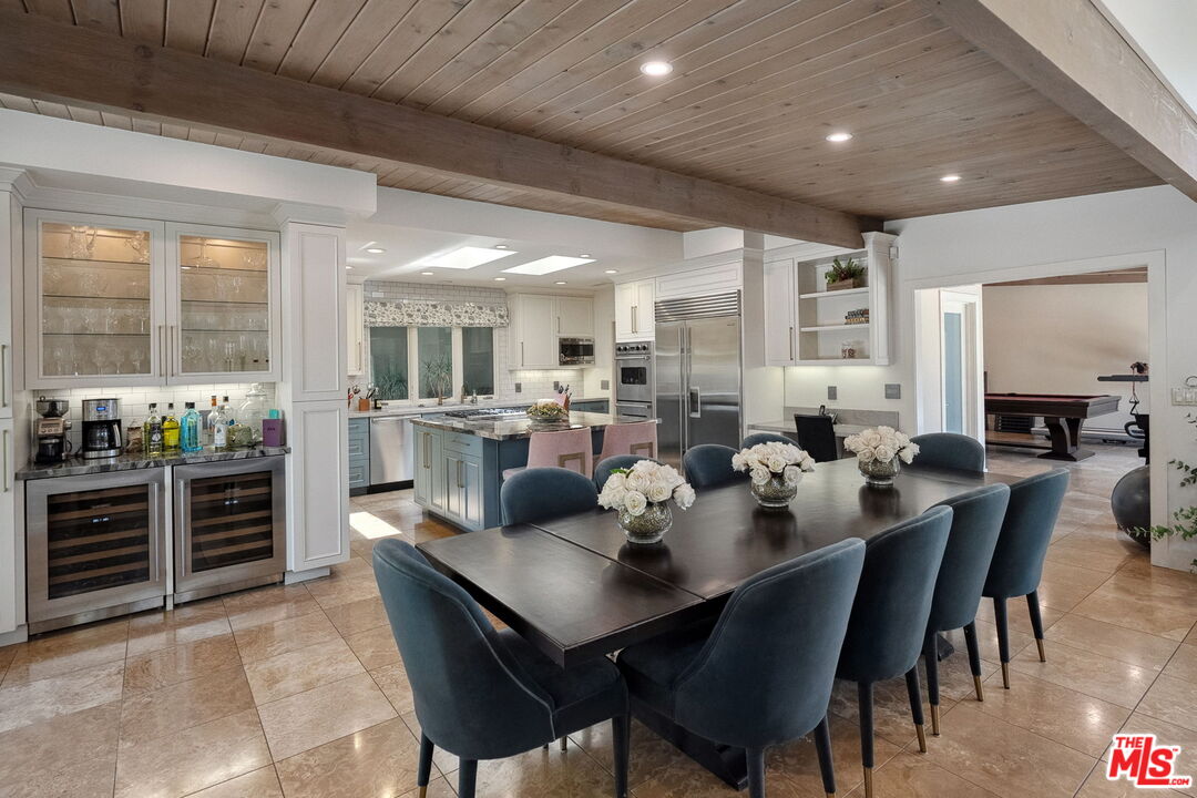 5812 Ocean View Blvd