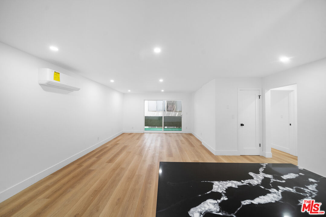 605 San Vicente Blvd Unit: 204