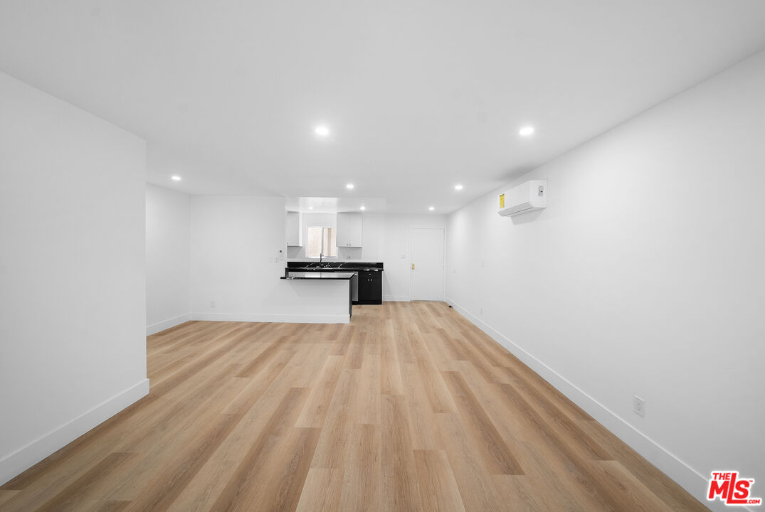 605 San Vicente Blvd Unit: 204