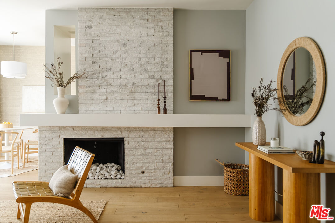 11906 Gorham Ave Unit: 6