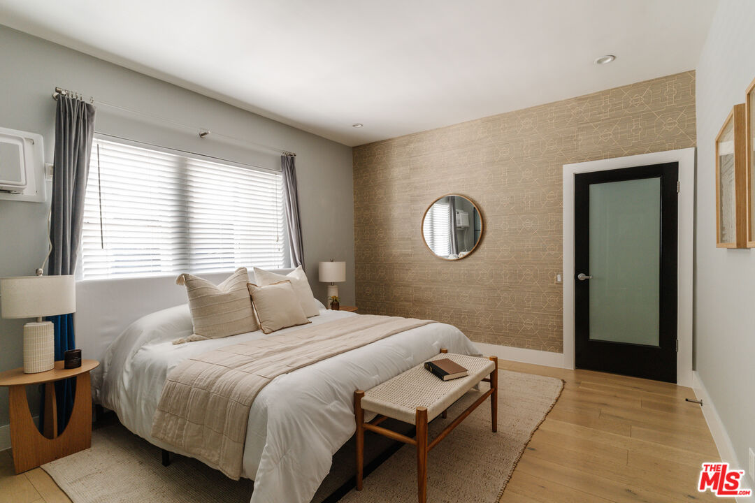 11906 Gorham Ave Unit: 6